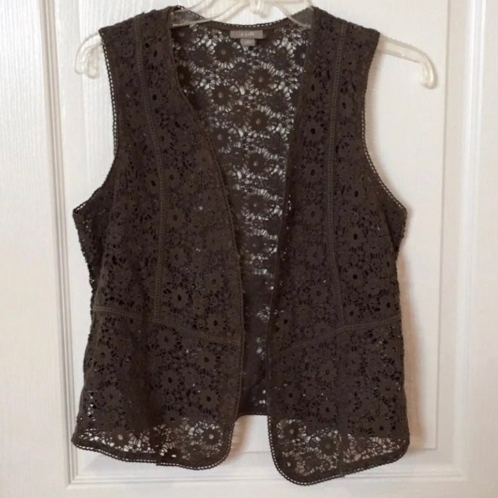 J.jill Crochet SMALL petite Brown Sweatet Vest Like New!